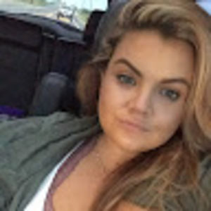 Meet your Posher, Leah